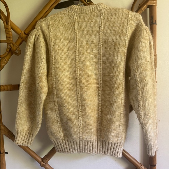 Vintage Grandma Cardigan with Floral Embroidery - Picture 3 of 5